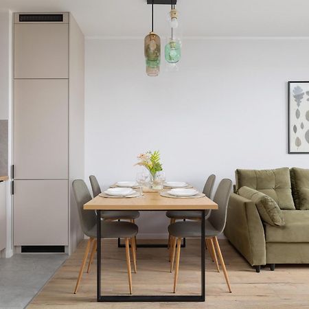 קטוביץ Stylowy Apartament Z Dwiema Sypialniami Balkonem I Parkingiem By Noclegi Renters מראה חיצוני תמונה